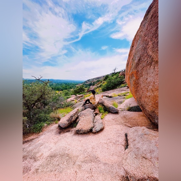 Meet Thrifting Diaries - Picture 10 of 14